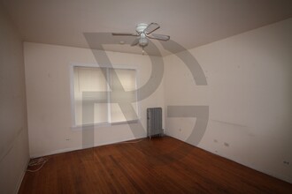 720 W Barry Ave, Unit 1W in Chicago, IL - Building Photo - Building Photo