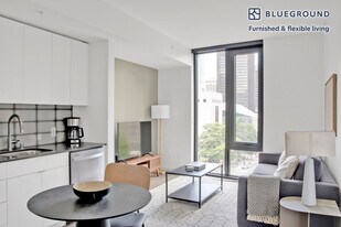 702 Spring St in Seattle, WA - Building Photo