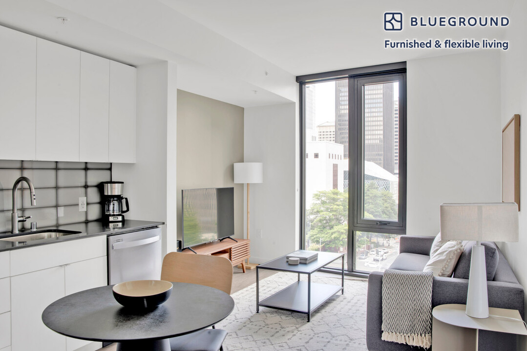 702 Spring St-Unit -FL7-ID451 in Seattle, WA - Building Photo
