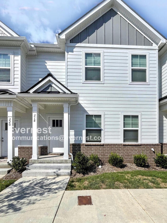 218 Ansley Wy