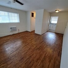30 Phoenetia Ave in Coral Gables, FL - Building Photo - Building Photo