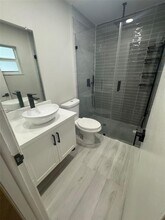 9431 NW 10th St in Pembroke Pines, FL - Building Photo - Building Photo