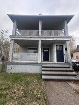 3229 W 32nd St in Cleveland, OH - Building Photo
