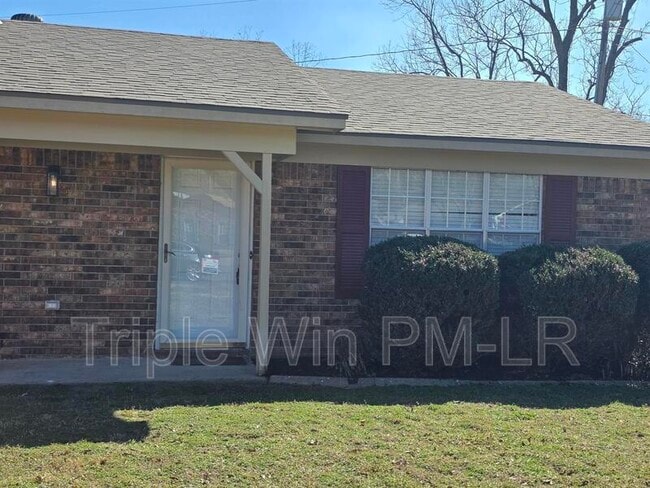 4 George Ann Cir in Jacksonville, AR - Building Photo - Building Photo