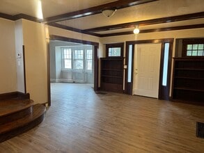 201 N Independence Ave in Rockford, IL - Building Photo - Building Photo