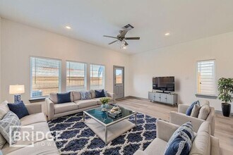 33171 Oak Hts Pl in Magnolia, TX - Building Photo - Building Photo