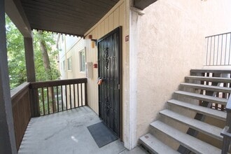 1060 Oak Grove Rd in Concord, CA - Building Photo - Building Photo