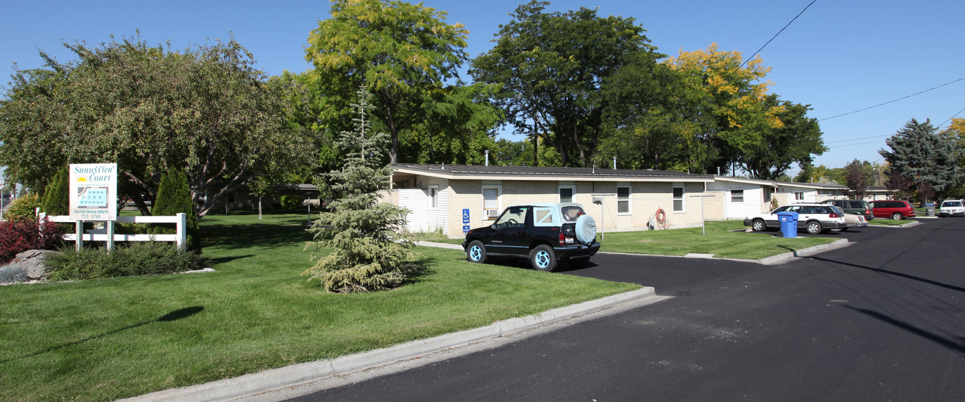 Sunnyview Court in Twin Falls, ID - Foto de edificio