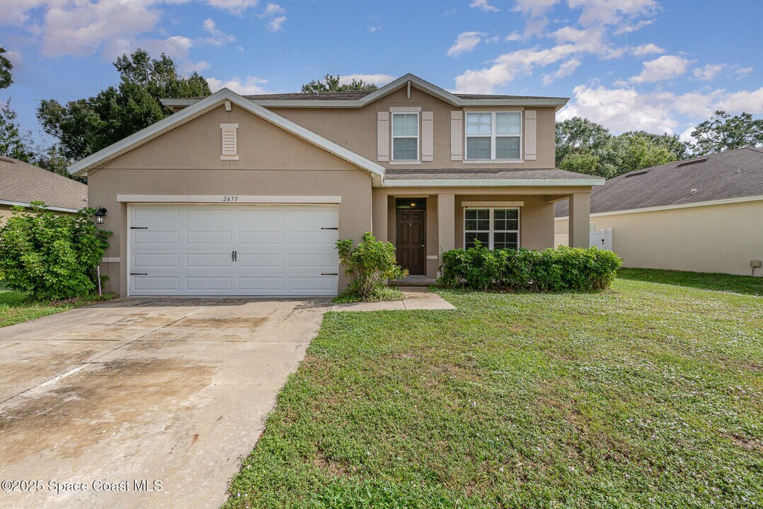 2675 Falcon Ln in Mims, FL - Building Photo