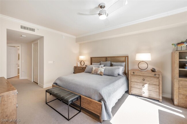 property at 2738 Tiburon Blvd E