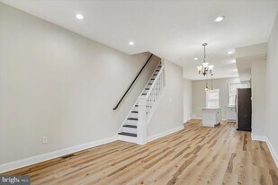 705 N Milton Ave in Baltimore, MD - Building Photo