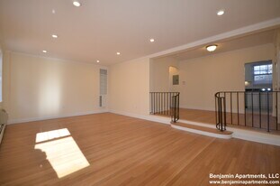 41 Auburn St, Unit 3 in Brookline, MA - Building Photo