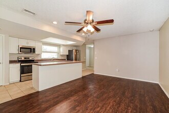 409 Riverwoods Cir in Orlando, FL - Foto de edificio - Building Photo