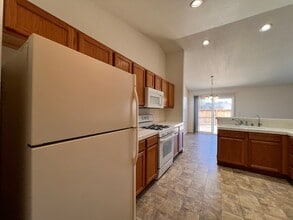 1312 Turf Ct in Fernley, NV - Building Photo - Building Photo