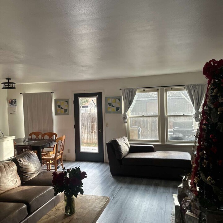 1070 Elk Run Ln in Jackson, WY - Building Photo