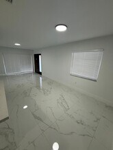 1901 NW 1st Terrace in Miami, FL - Building Photo - Building Photo