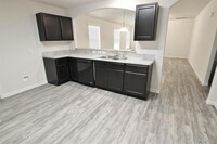 918 Dancing Sun Court in Baytown, TX - Building Photo - Building Photo