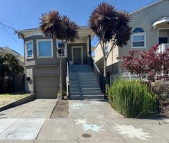 827 30th St, Unit A in Oakland, CA - Building Photo