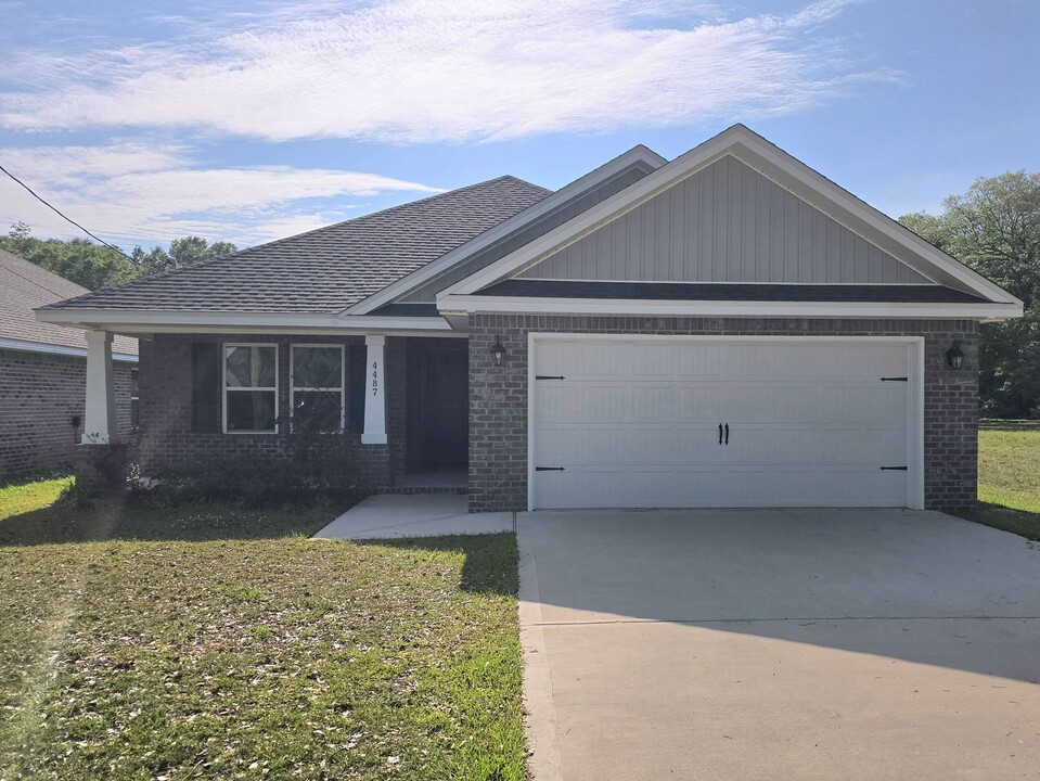4487 Watkins St in Pace, FL - Building Photo