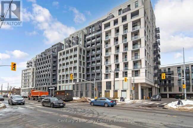 500-500 Wilson Ave in Toronto, ON - Building Photo - Building Photo