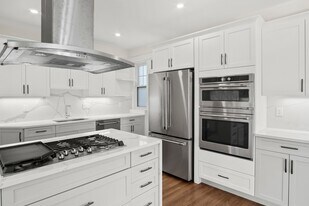 6 Lanark Rd, Unit 3 in Brookline, MA - Building Photo