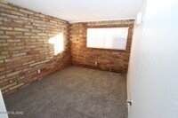 3052 N Cherry Ave, Unit 3054 - 6