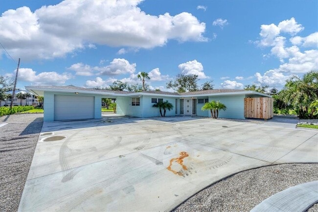 550 Gaspar Dr in Placida, FL - Building Photo - Building Photo
