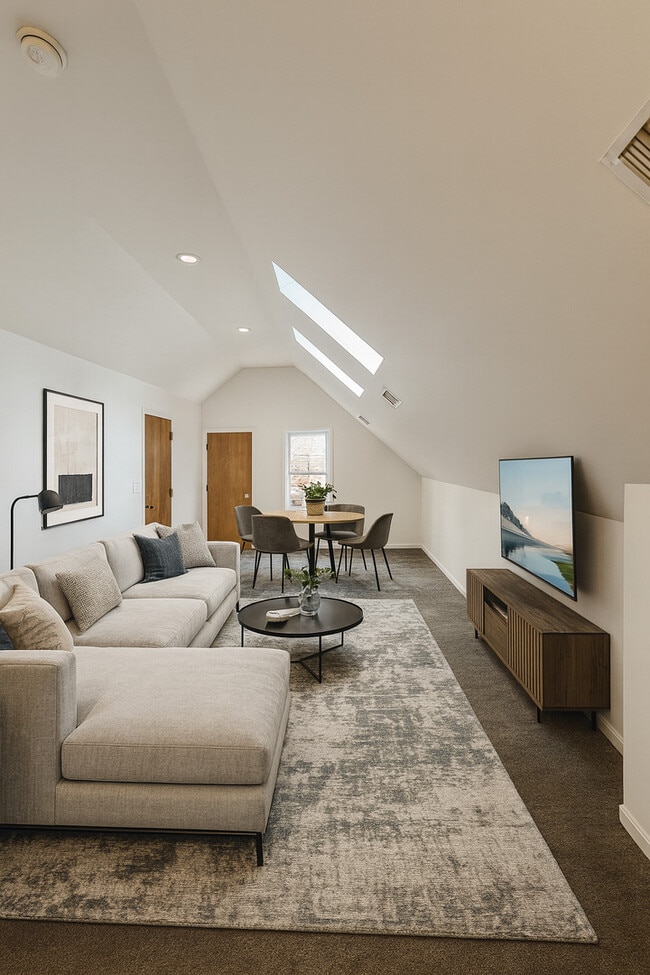 3227 S Carpenter St in Chicago, IL - Building Photo - Building Photo