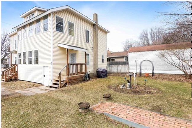 property at 21 Franklin St