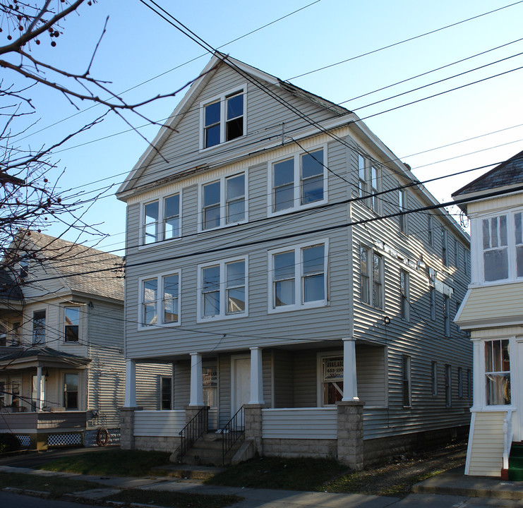 23 Hawk St in Schenectady, NY - Building Photo