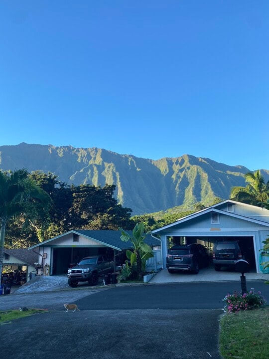 47 Hui Oo Pl in Kaneohe, HI - Foto de edificio