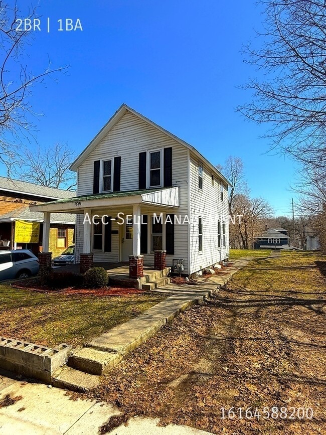 property at 836 Coit Ave NE