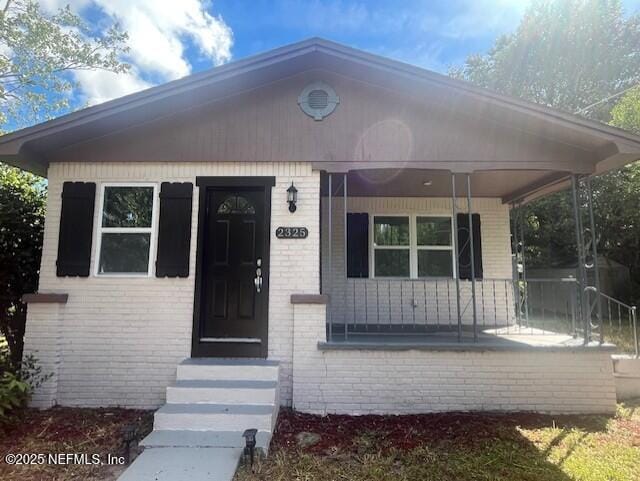 2325 Westover Dr in Palatka, FL - Foto de edificio - Building Photo