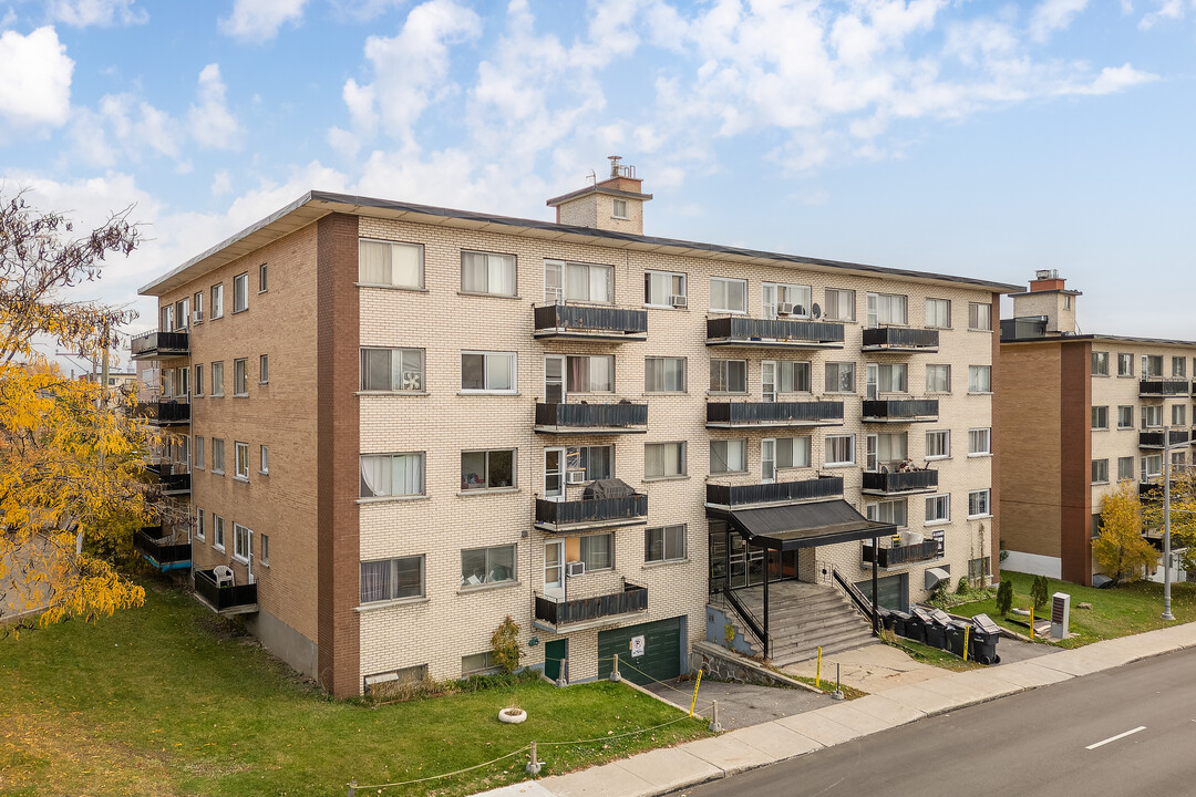 720 32E Av in Montréal, QC - Building Photo