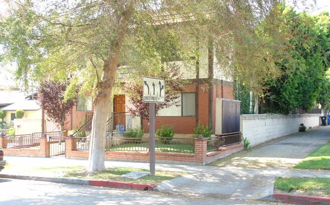 5227 Eagledale Ave in Los Angeles, CA - Building Photo - Building Photo