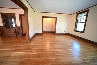 88 Central St, Unit 1 in Auburndale, MA - Building Photo - Building Photo