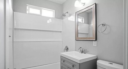 4725 Iroquois Ave in San Diego, CA - Building Photo - Building Photo