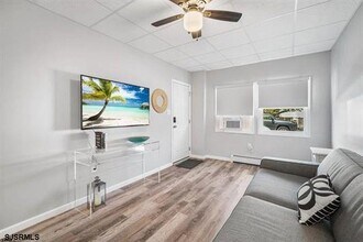 21 S Little Rock Ave in Ventnor City, NJ - Building Photo - Building Photo