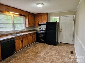 1221 Auten Rd in Charlotte, NC - Building Photo - Building Photo