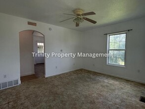204 Burton Ave in Nutter Fort, WV - Building Photo - Building Photo