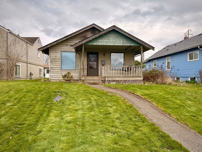 property at 2208 King St