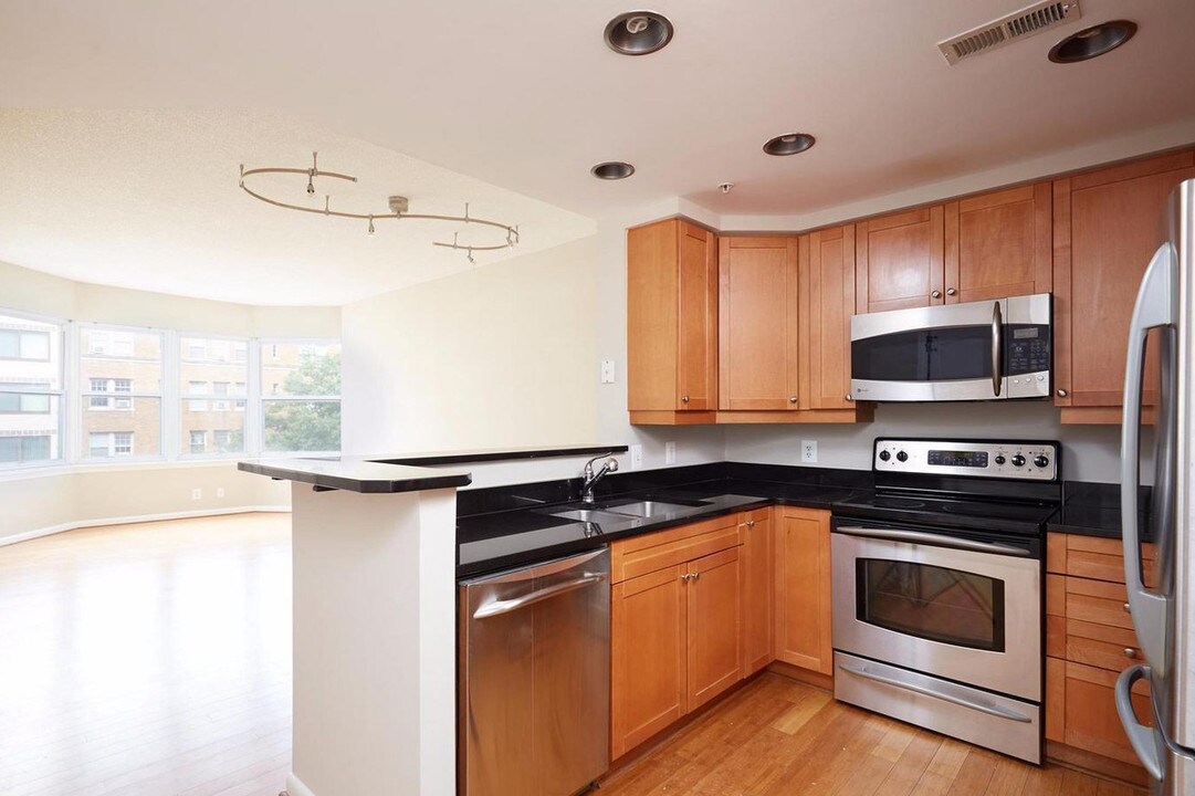 1111 11th St NW-Unit -1 in Washington, DC - Building Photo