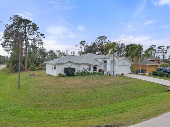 3915 Fonsica Ave in North Port, FL - Building Photo - Building Photo