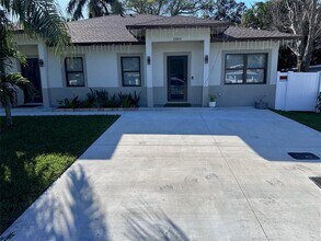2886 SW 17th St in Fort Lauderdale, FL - Building Photo - Building Photo