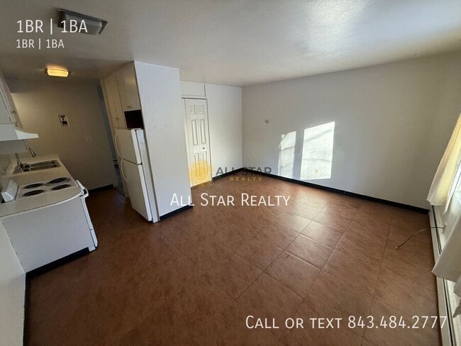 433 E Dowling Rd in Anchorage, AK - Building Photo - Building Photo