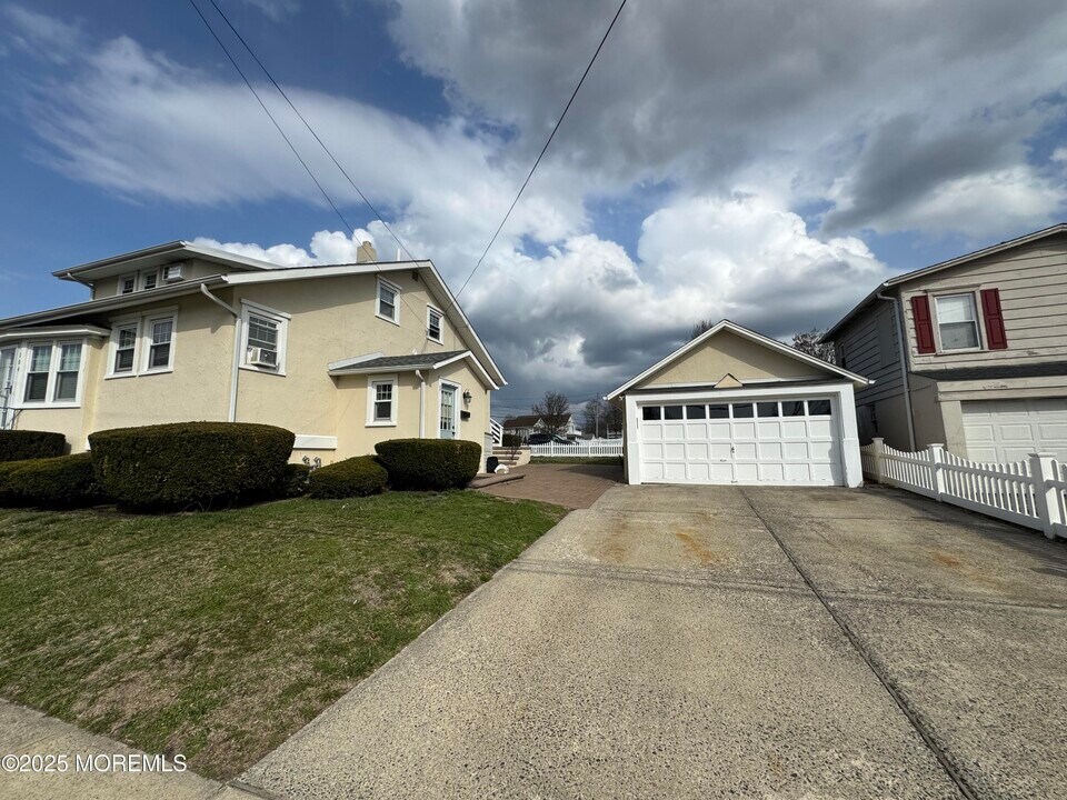104 Bennett Ave in Neptune City, NJ - Building Photo
