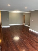 300 Riverfront Dr, Unit 26J in Detroit, MI - Building Photo - Building Photo