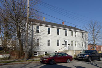 42 Middle St in Fairhaven, MA - Building Photo - Building Photo