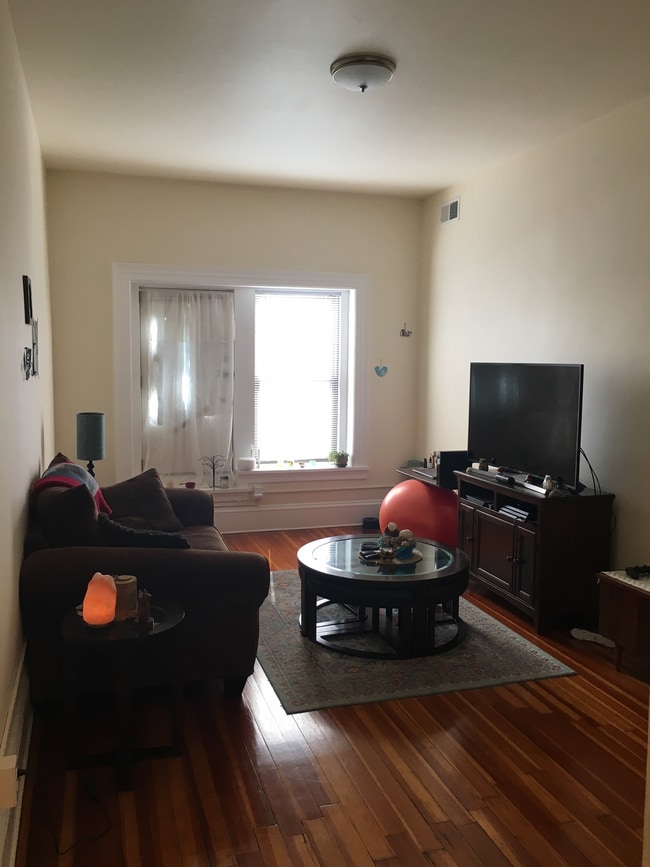 1463 Beacon St in Brookline, MA - Building Photo - Building Photo
