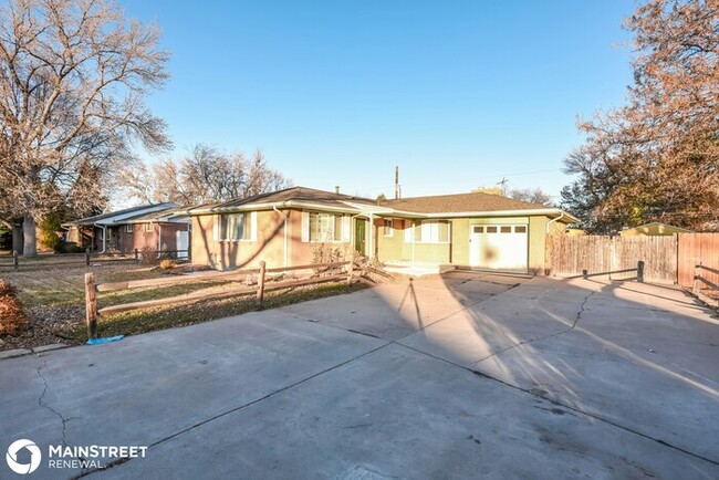 6046 Lewis Ct in Arvada, CO - Foto de edificio - Building Photo